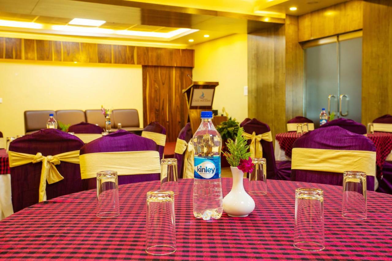 Hotel Lake Paradise Покхара Экстерьер фото