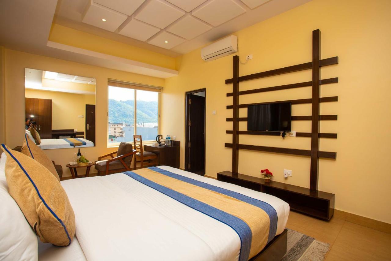 Hotel Lake Paradise Покхара Экстерьер фото